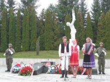 Michalovsk delostrelci si uctili pamiatku obet oslobodzovacch bojov v Kalinove